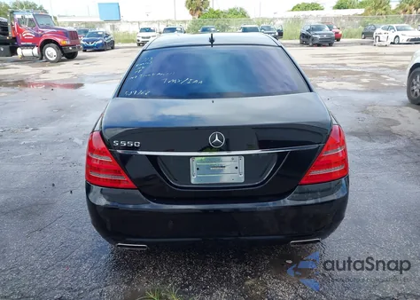 2013 Mercedes-Benz S 550 из США, поврежденный, VIN WDDNG7DB2DA509762